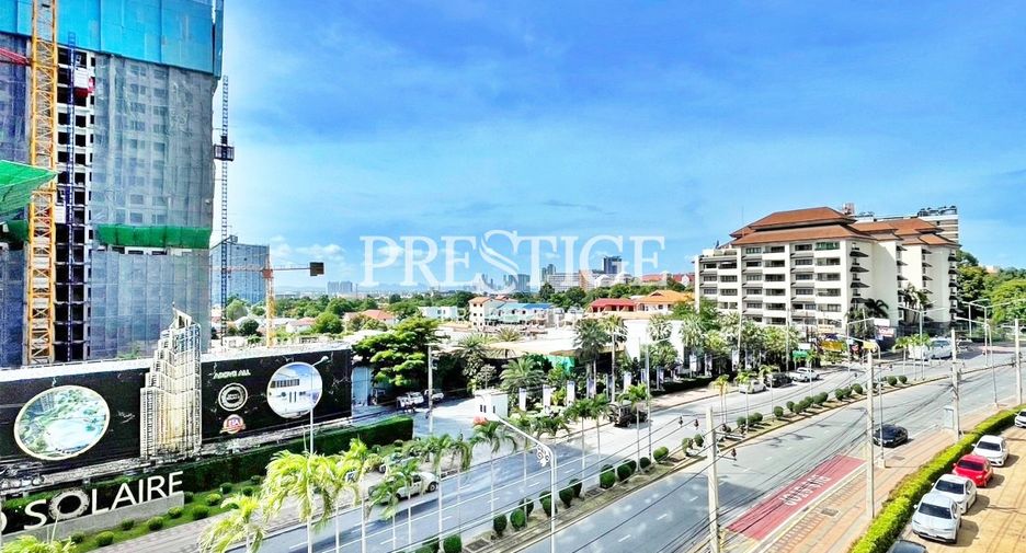 For sale 2 bedrooms condo in Pratumnak, Pattaya