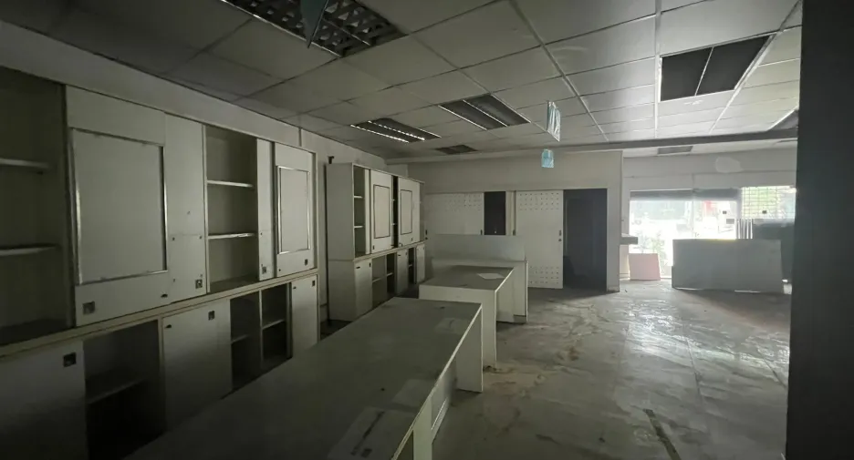 For rent and for sale retail Space in Watthana, Bangkok