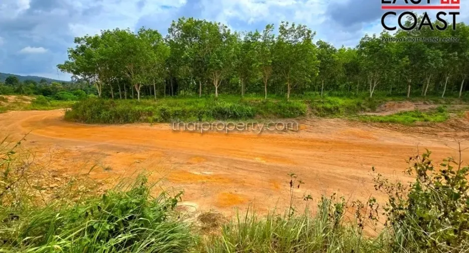 出售 土地 在 Bang Lamung, Chon Buri