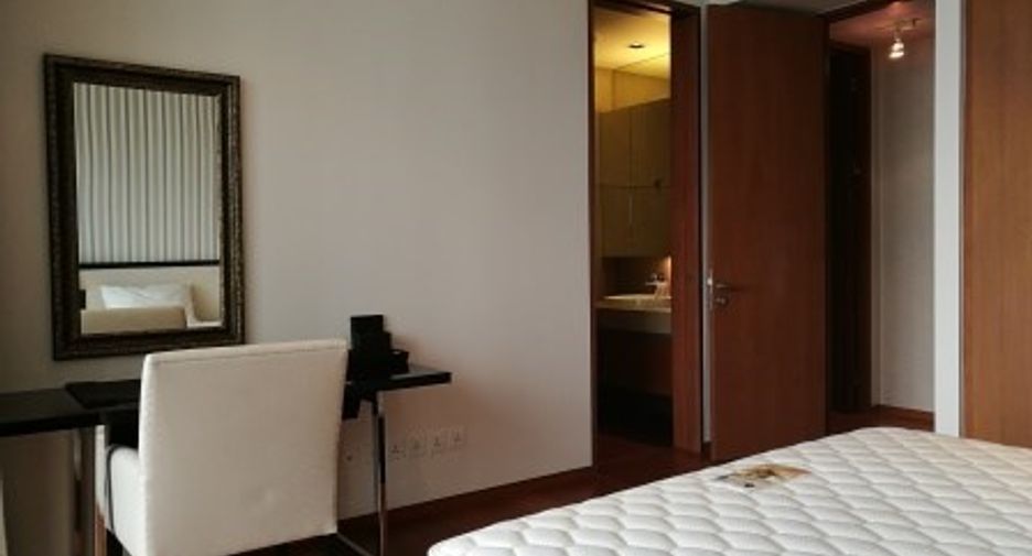 For rent and for sale 3 bedrooms condo in Sathon, Bangkok