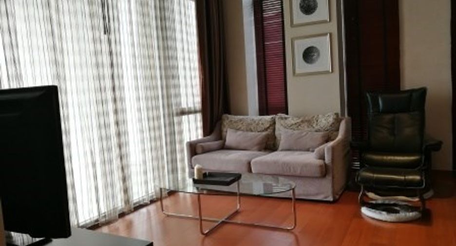 For rent and for sale 3 bedrooms condo in Sathon, Bangkok