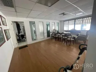 出租 商业空间 在 Phaya Thai, 曼谷