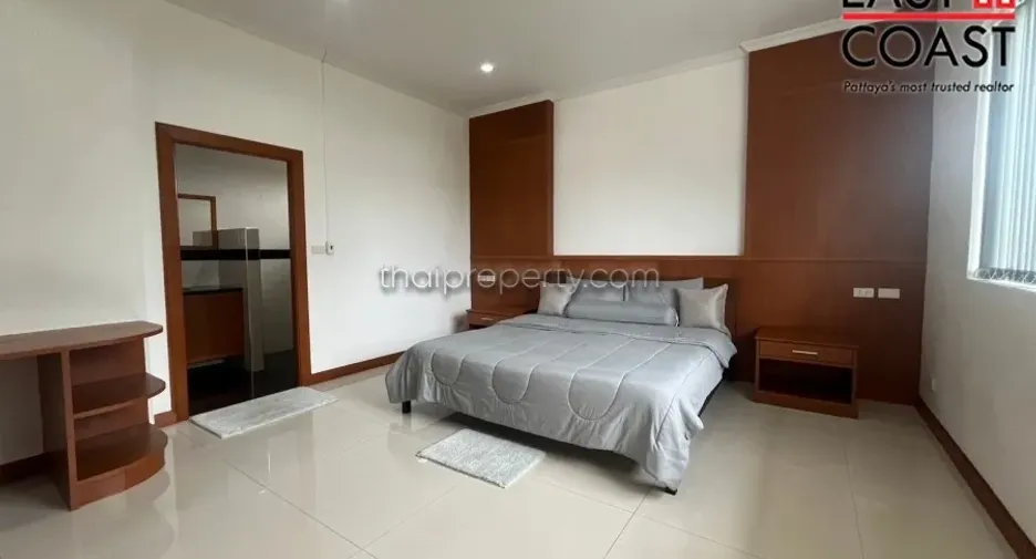 For rent and for sale 6 bedrooms house in Bang Lamung, Chonburi