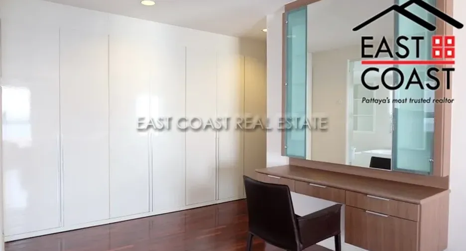 For rent 3 bedrooms condo in Bang Lamung, Chonburi