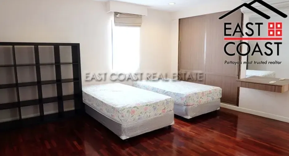 For rent 3 bedrooms condo in Bang Lamung, Chonburi
