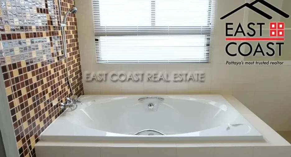 For rent 3 bedrooms condo in Bang Lamung, Chonburi
