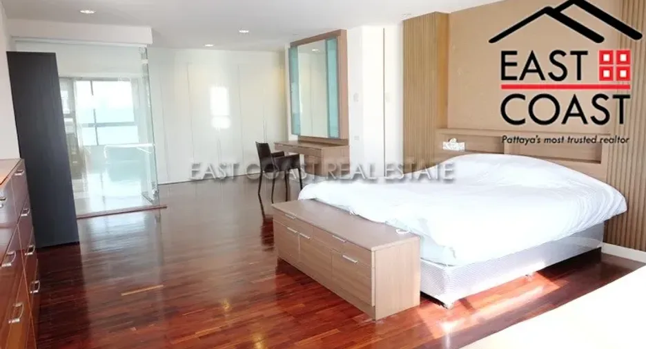 For rent 3 bedrooms condo in Bang Lamung, Chonburi