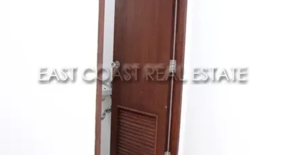 For rent 3 bedrooms condo in Bang Lamung, Chonburi