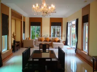 À louer 3 chambres maison à Bang Lamung, Chonburi