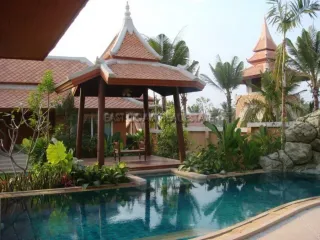 À louer 3 chambres maison à Bang Lamung, Chonburi