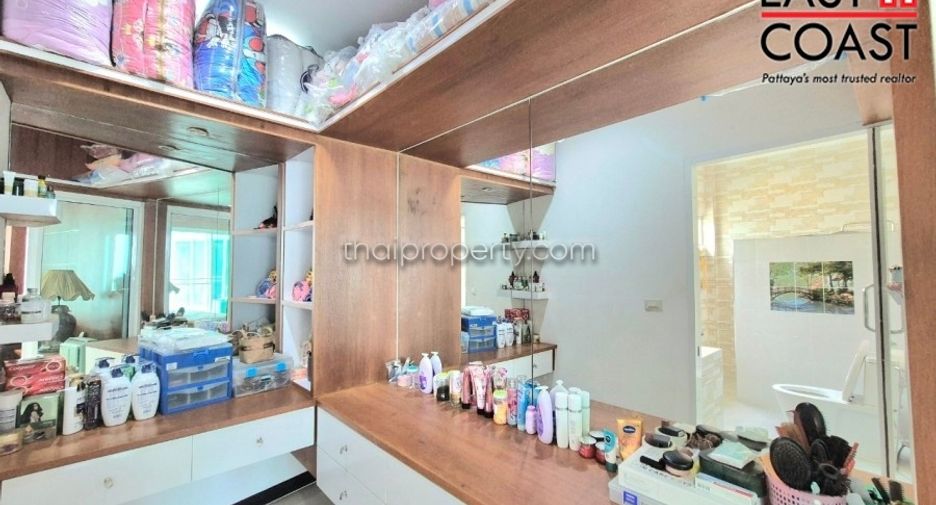 Haus zum Kauf mit 4 Zimmer in Bang Lamung, Chonburi