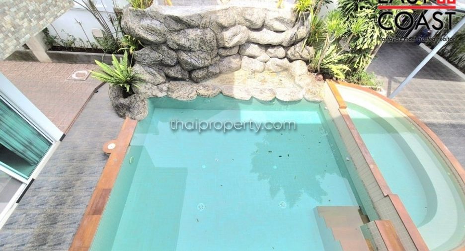 Haus zum Kauf mit 4 Zimmer in Bang Lamung, Chonburi