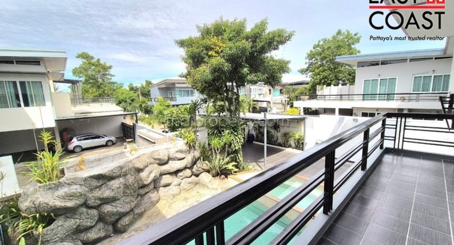 Haus zum Kauf mit 4 Zimmer in Bang Lamung, Chonburi
