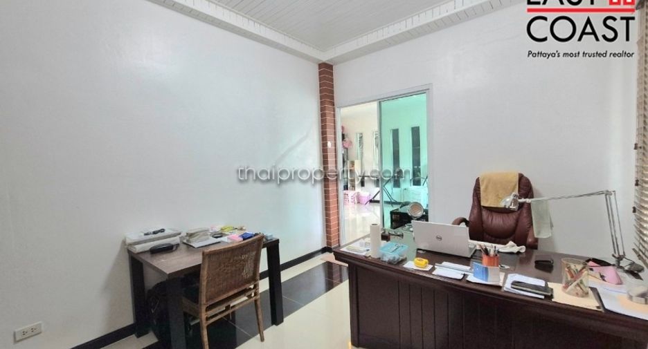 Haus zum Kauf mit 4 Zimmer in Bang Lamung, Chonburi