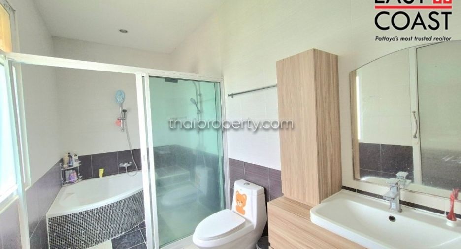 Haus zum Kauf mit 4 Zimmer in Bang Lamung, Chonburi