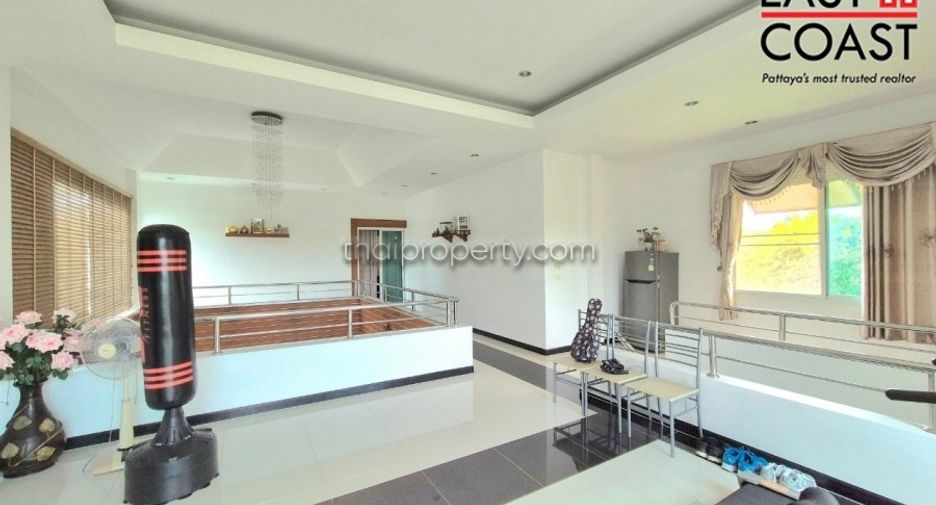 Haus zum Kauf mit 4 Zimmer in Bang Lamung, Chonburi