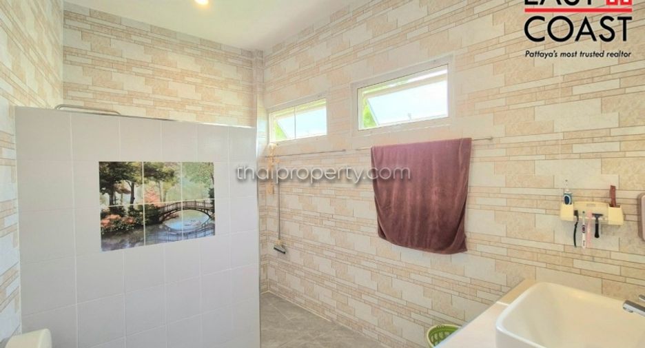 Haus zum Kauf mit 4 Zimmer in Bang Lamung, Chonburi