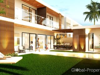 Casa en venta de 5 habitaciones en Bang Lamung, Chonburi