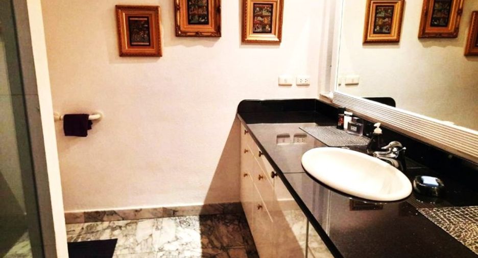 For sale 5 ベッドルーム house in Bang Lamung, Chonburi