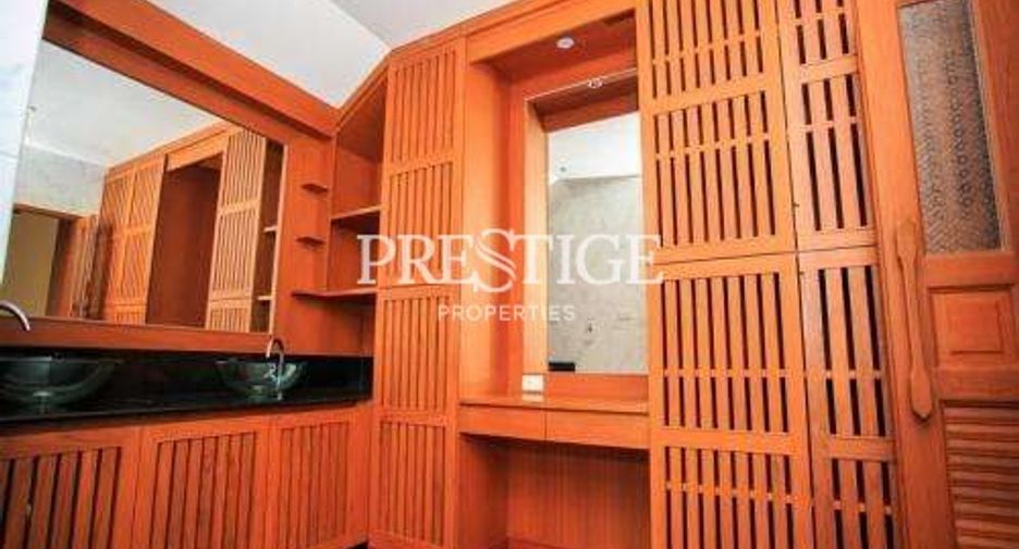 For rent 4 bedrooms house in Bang Lamung, Chonburi