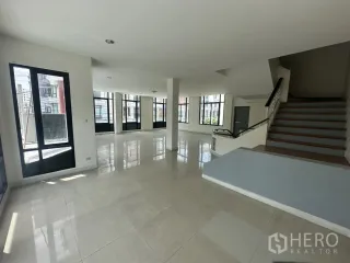 Аренда офис в Банг На, Бангкок