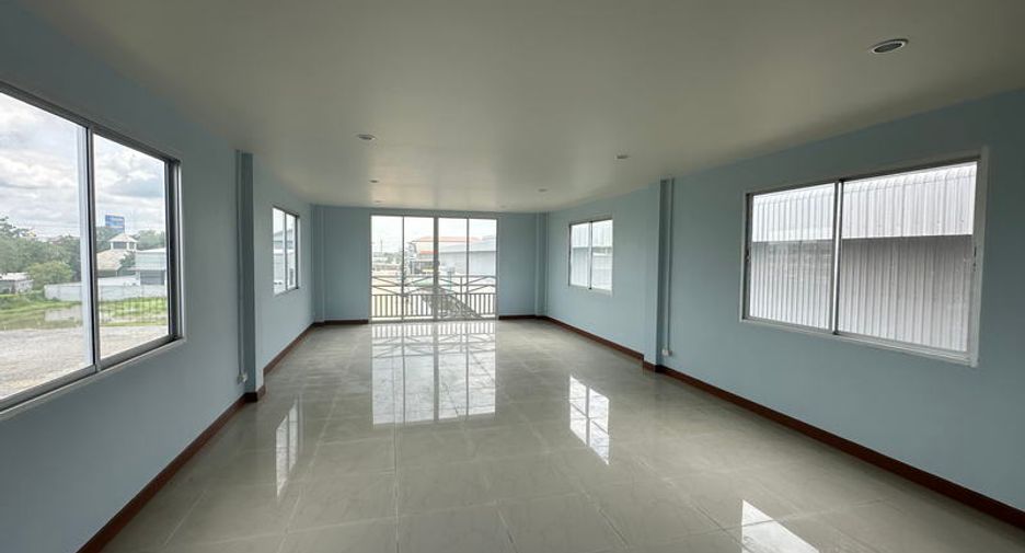 For rent and for sale warehouse in Bang Bua Thong, Nonthaburi