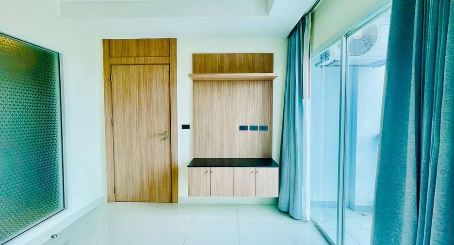 For sale 2 bedrooms condo in Jomtien, Pattaya