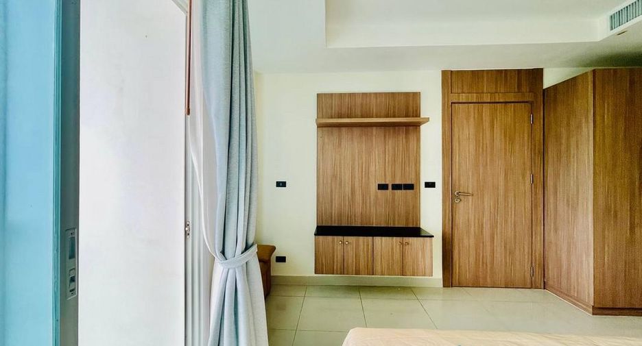 For sale 2 bedrooms condo in Jomtien, Pattaya