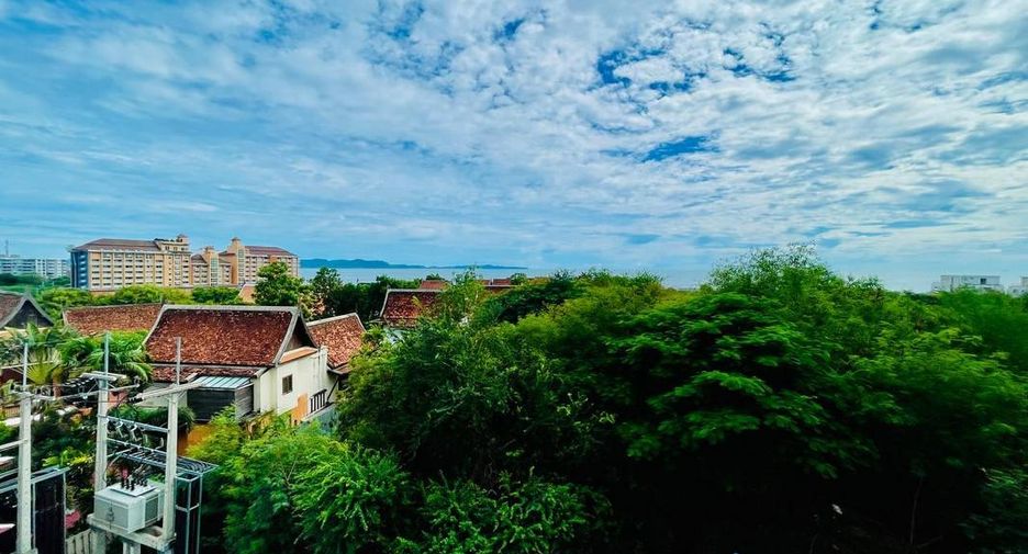 For sale 2 bedrooms condo in Jomtien, Pattaya