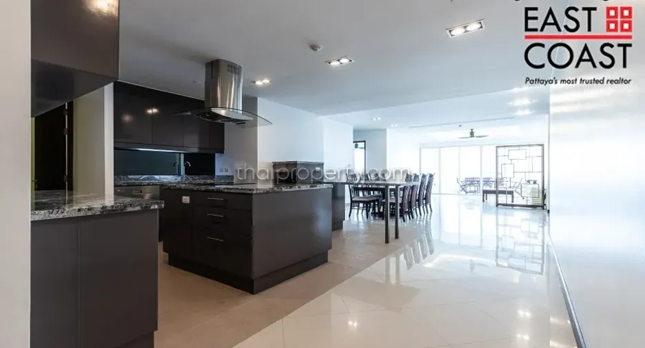 For sale 3 ベッドルーム condo in Jomtien, Pattaya