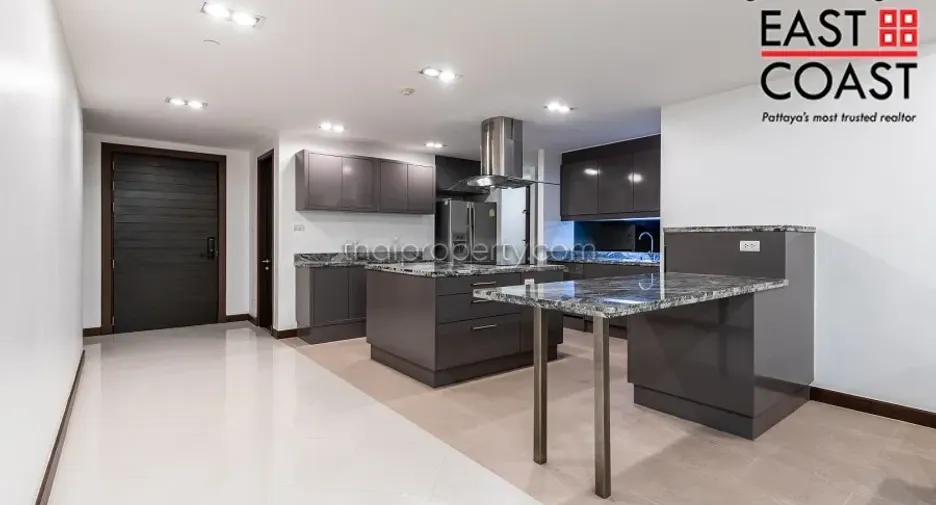 For sale 3 ベッドルーム condo in Jomtien, Pattaya