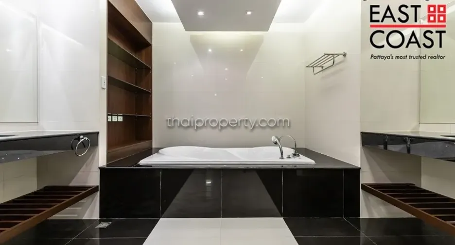 For sale 3 ベッドルーム condo in Jomtien, Pattaya