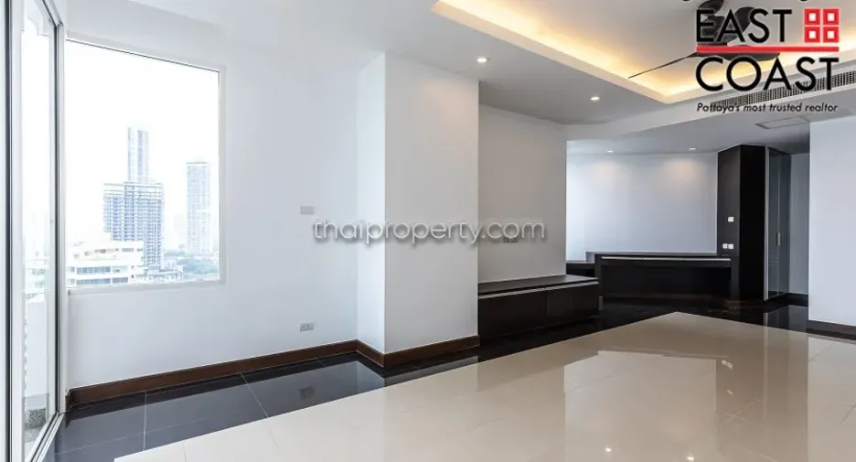 For sale 3 ベッドルーム condo in Jomtien, Pattaya