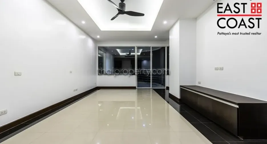 For sale 3 ベッドルーム condo in Jomtien, Pattaya