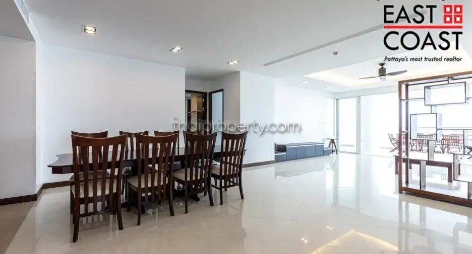 For sale 3 ベッドルーム condo in Jomtien, Pattaya