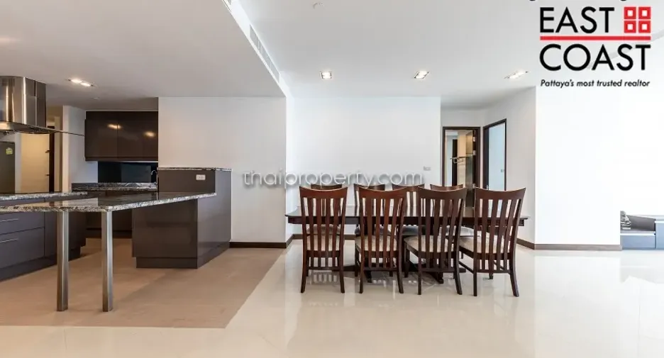 For sale 3 ベッドルーム condo in Jomtien, Pattaya