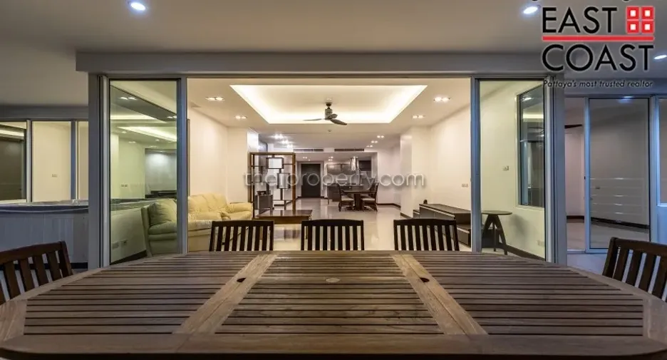 For sale 3 ベッドルーム condo in Jomtien, Pattaya