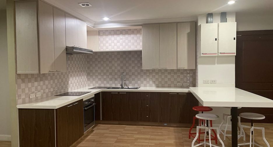 Wohnung zur Miete mit 3 Zimmer in Watthana, Bangkok