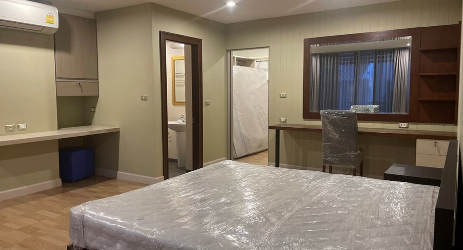 Wohnung zur Miete mit 3 Zimmer in Watthana, Bangkok