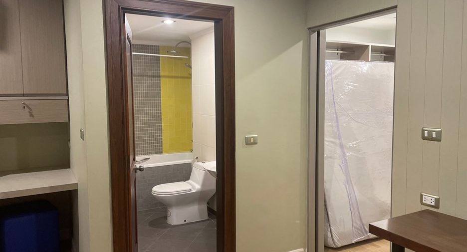 Wohnung zur Miete mit 3 Zimmer in Watthana, Bangkok