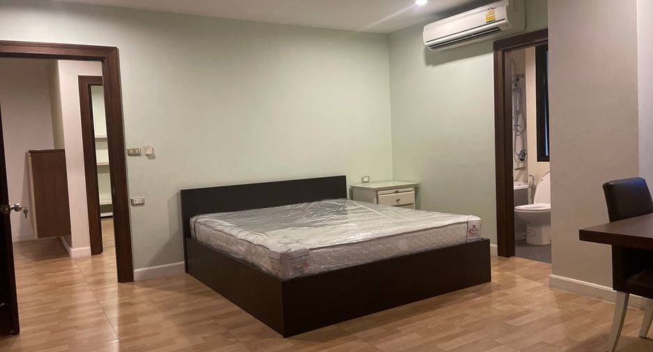 Wohnung zur Miete mit 3 Zimmer in Watthana, Bangkok