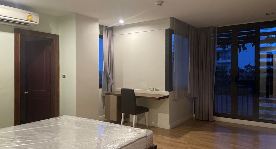 Wohnung zur Miete mit 3 Zimmer in Watthana, Bangkok