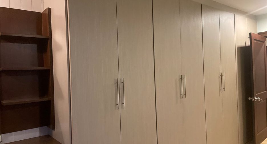 Wohnung zur Miete mit 3 Zimmer in Watthana, Bangkok
