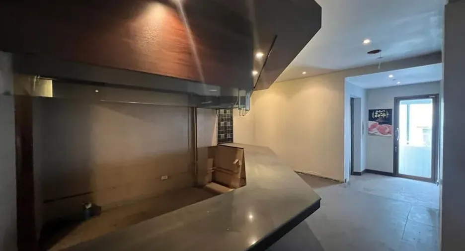 For sale retail Space in Bang Rak, Bangkok
