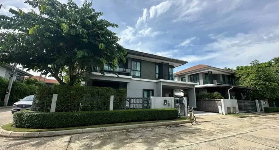 For rent 4 bedrooms house in Lam Luk Ka, Pathum Thani