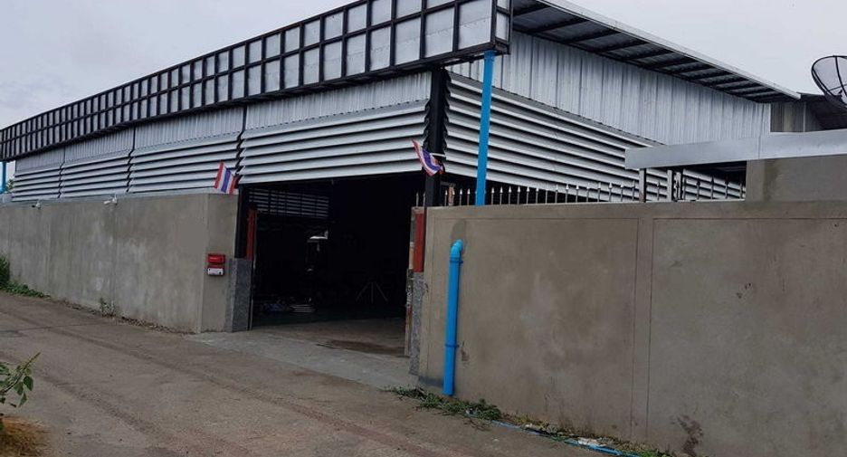 For sale warehouse in Lam Luk Ka, Pathum Thani