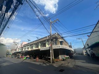 For sale and for rent land in Phra Khanong, Bangkok
