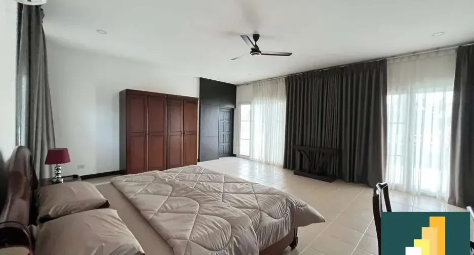 For rent and for sale 5 bedrooms house in Bang Lamung, Chonburi