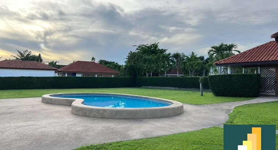 For rent and for sale 5 bedrooms house in East Pattaya, Pattaya
