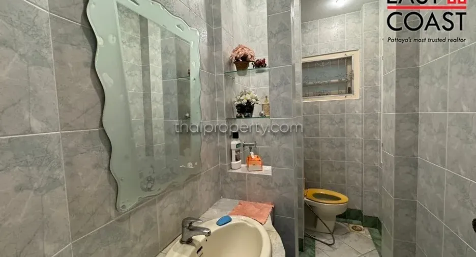 For sale 4 bedrooms house in Bang Lamung, Chonburi